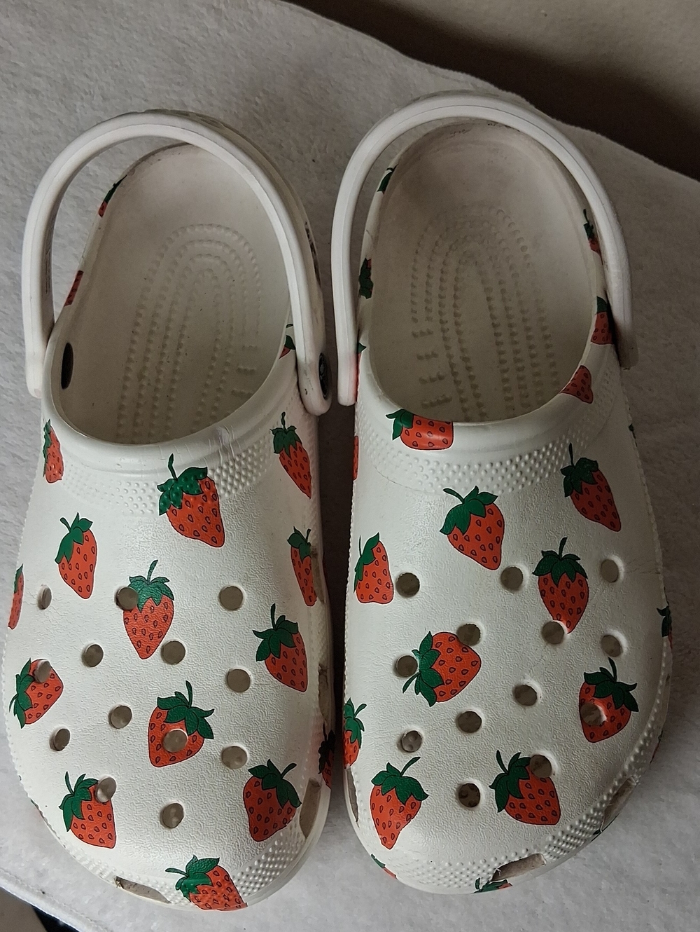 CROCS White Strawberry-Print Classic Clogs